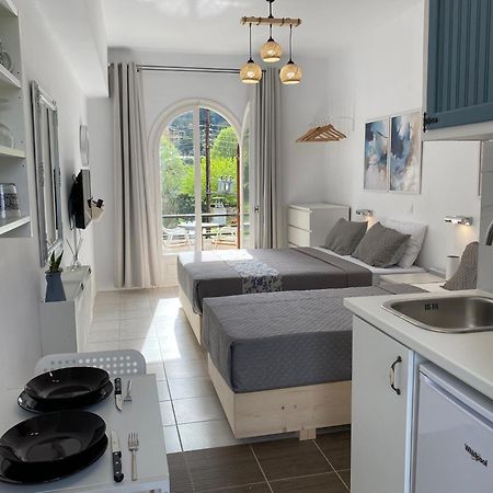 Navy Apartment With Mountain View &Private Parking Vatos ภายนอก รูปภาพ