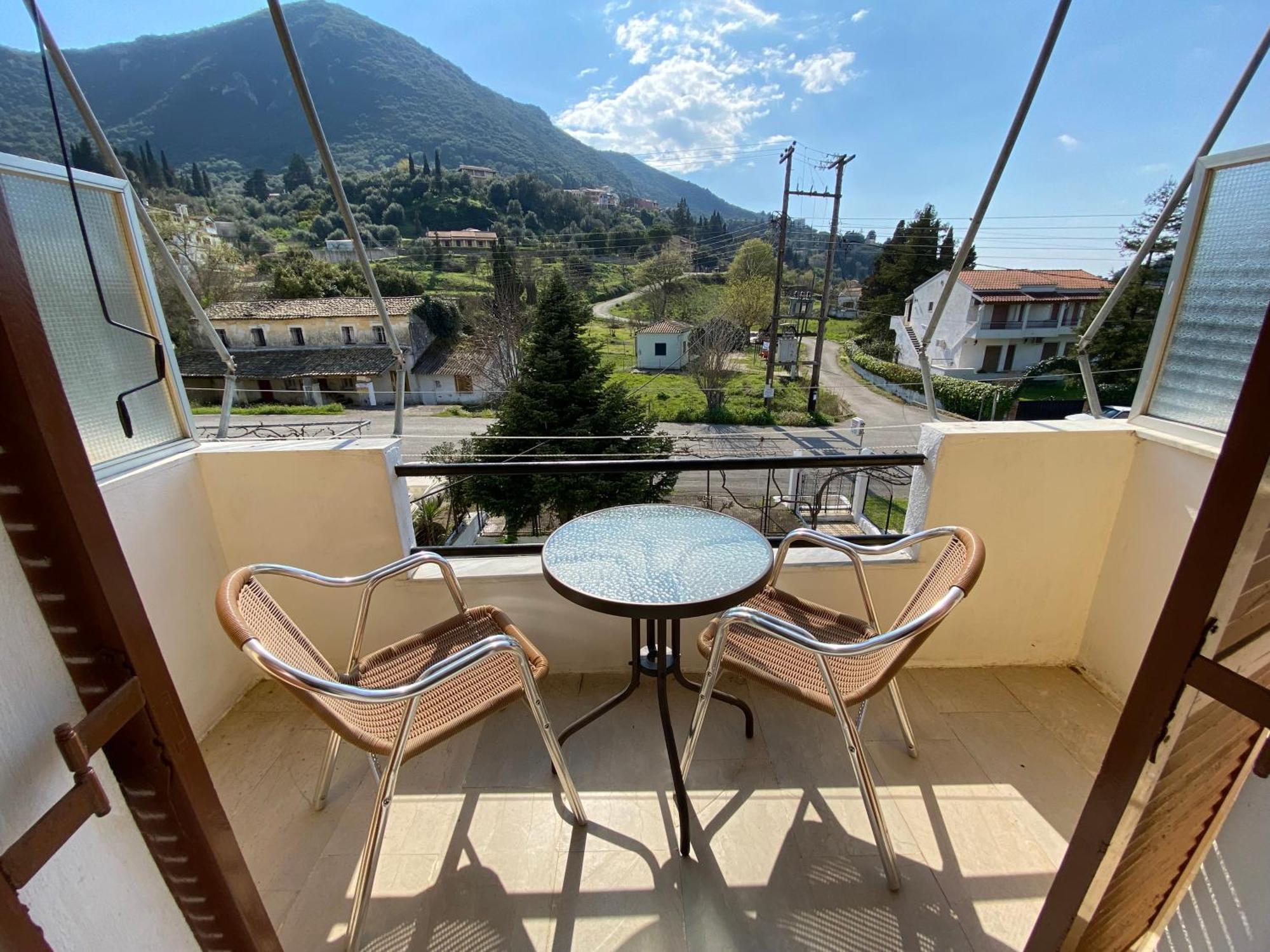 Navy Apartment With Mountain View &Private Parking Vatos ภายนอก รูปภาพ