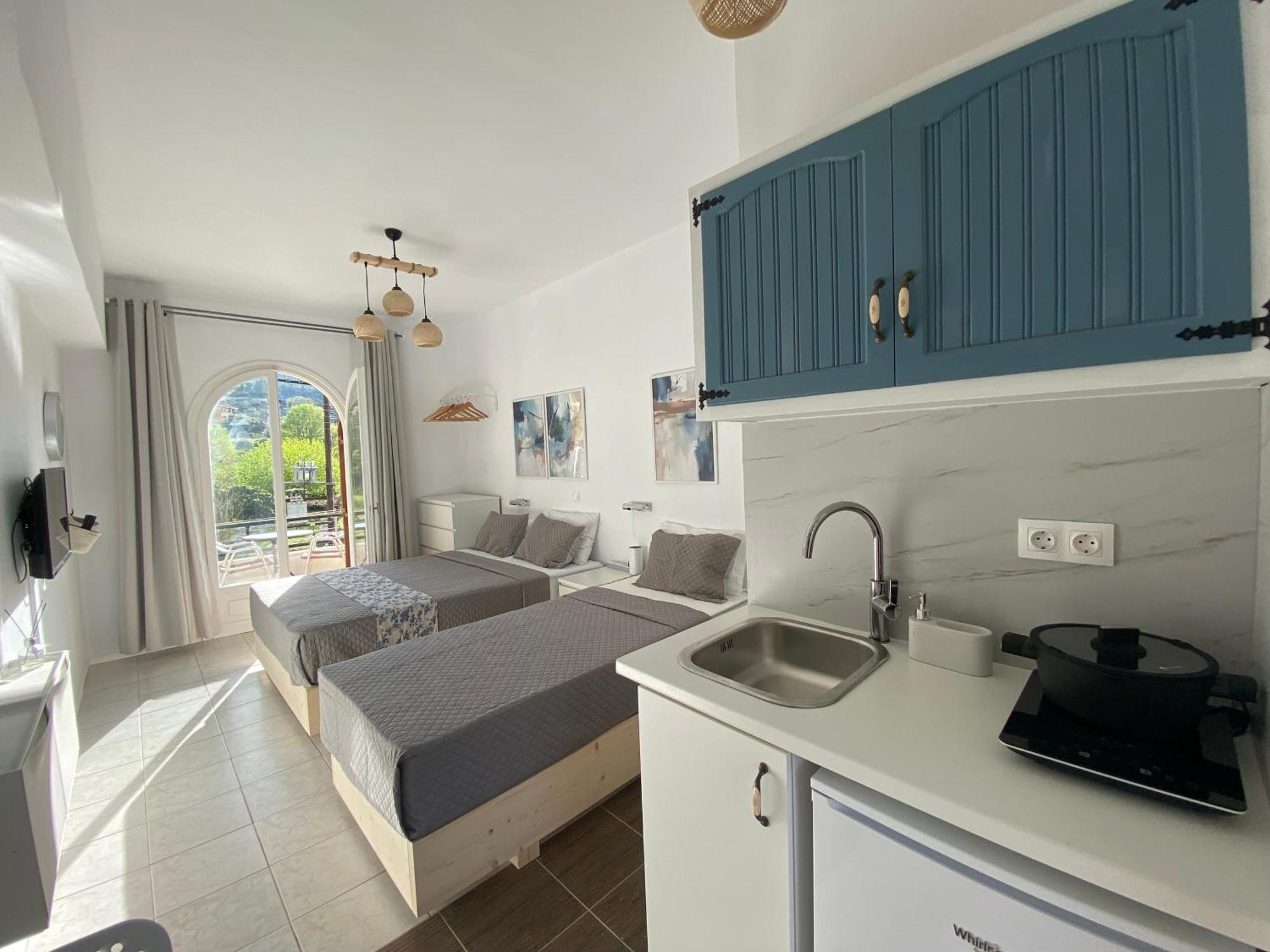 Navy Apartment With Mountain View &Private Parking Vatos ภายนอก รูปภาพ
